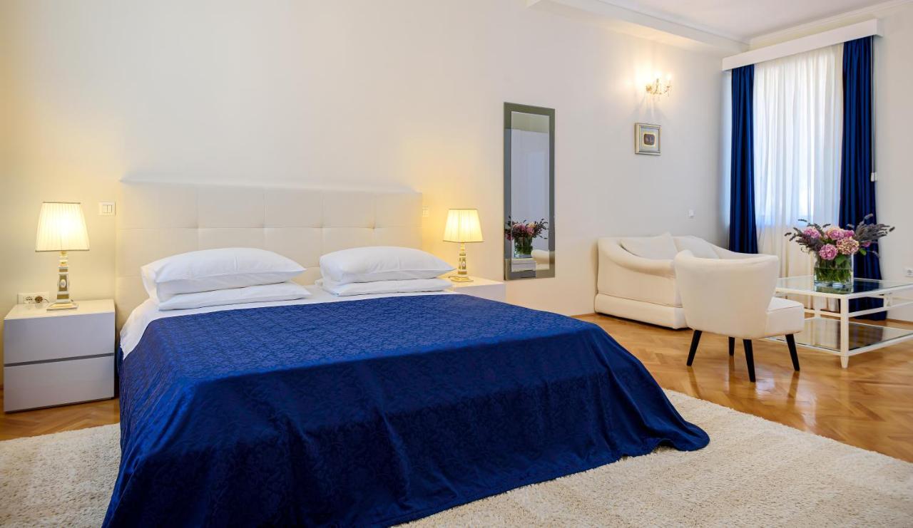 Palace Schoen Milesi - Esense Of Prestige - Private Pool - Free Parking - Old Money Style Luxury Rooms - Walking Distance To The Old Town, The Beach And All Amenities - Buralux Properties Split Ngoại thất bức ảnh