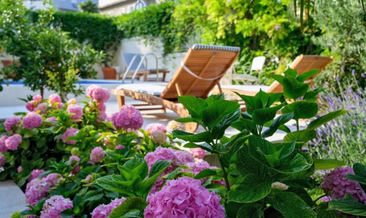 Palace Schoen Milesi - Esense Of Prestige - Private Pool - Free Parking - Old Money Style Luxury Rooms - Walking Distance To The Old Town, The Beach And All Amenities - Buralux Properties Split Ngoại thất bức ảnh