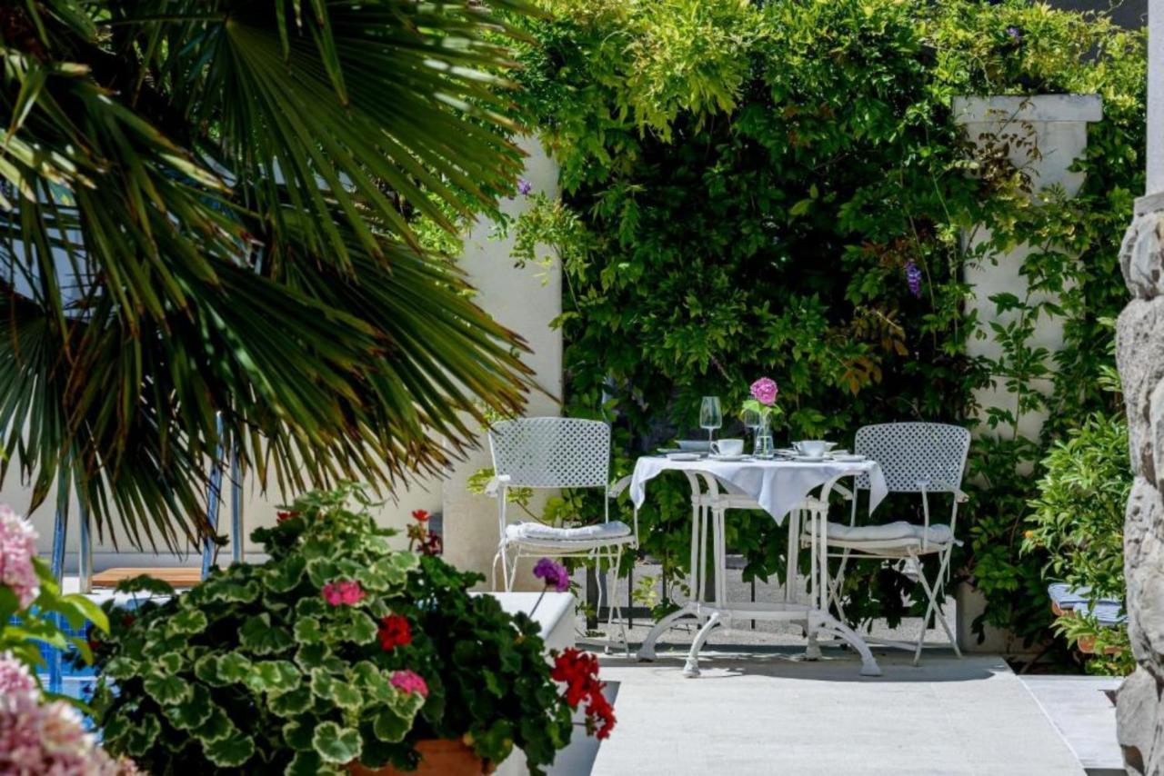 Palace Schoen Milesi - Esense Of Prestige - Private Pool - Free Parking - Old Money Style Luxury Rooms - Walking Distance To The Old Town, The Beach And All Amenities - Buralux Properties Split Ngoại thất bức ảnh